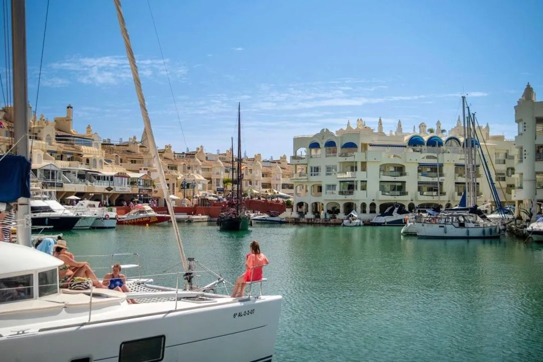 af51a819-7ece-457f-9f8f-7a3012ceaa36