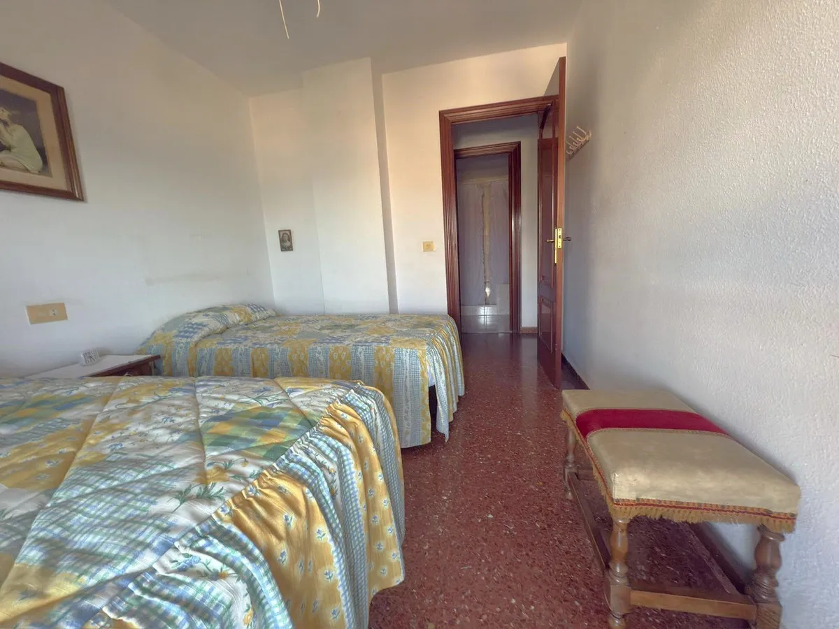 ab0a6105-b2a2-46b4-899c-028857611729