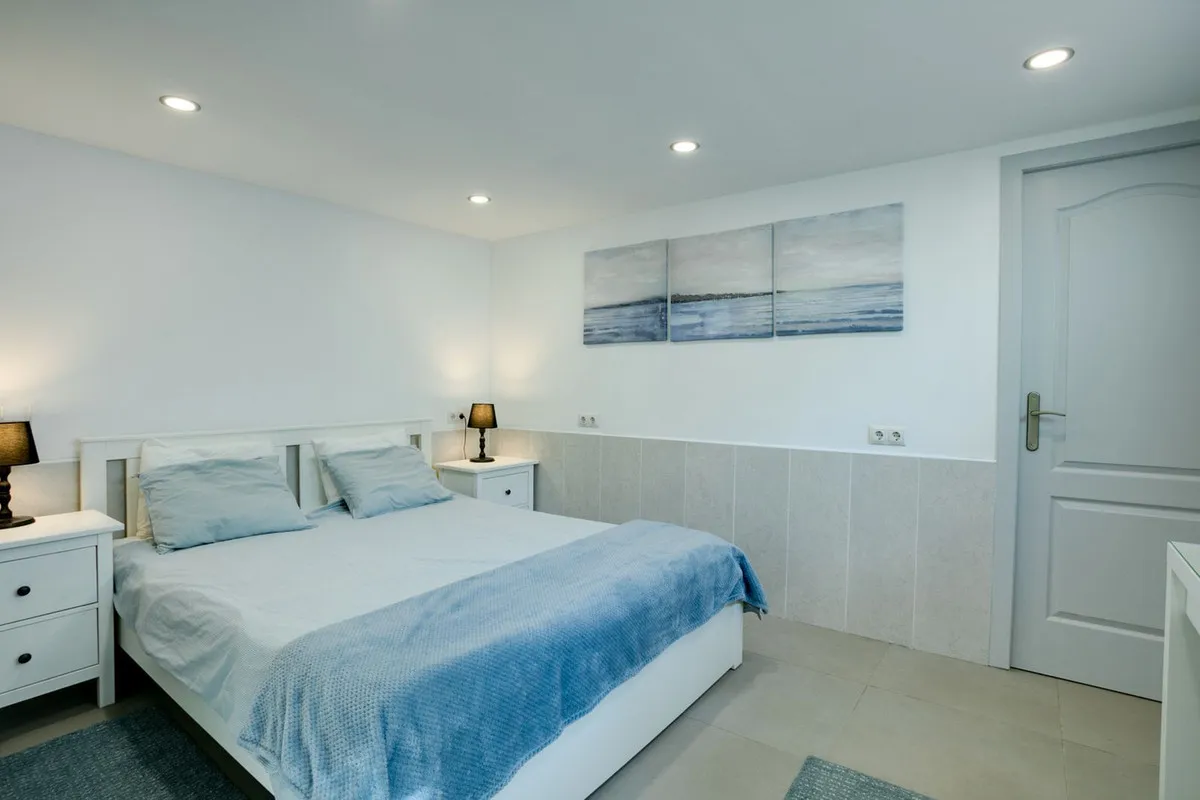 b45673fc-b7fb-48a0-8bbc-6f3dfa92fd27