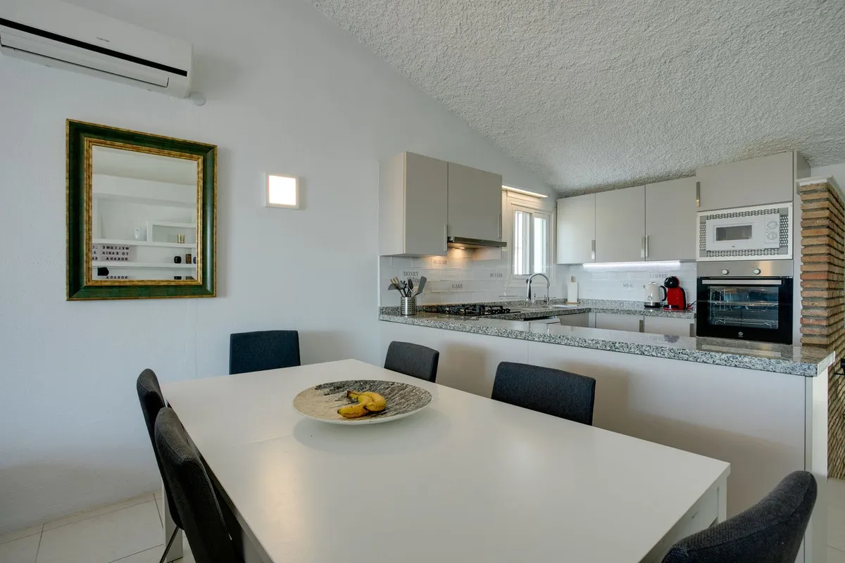 c850cf5e-29bc-4e2a-9452-7d84bb5bd128