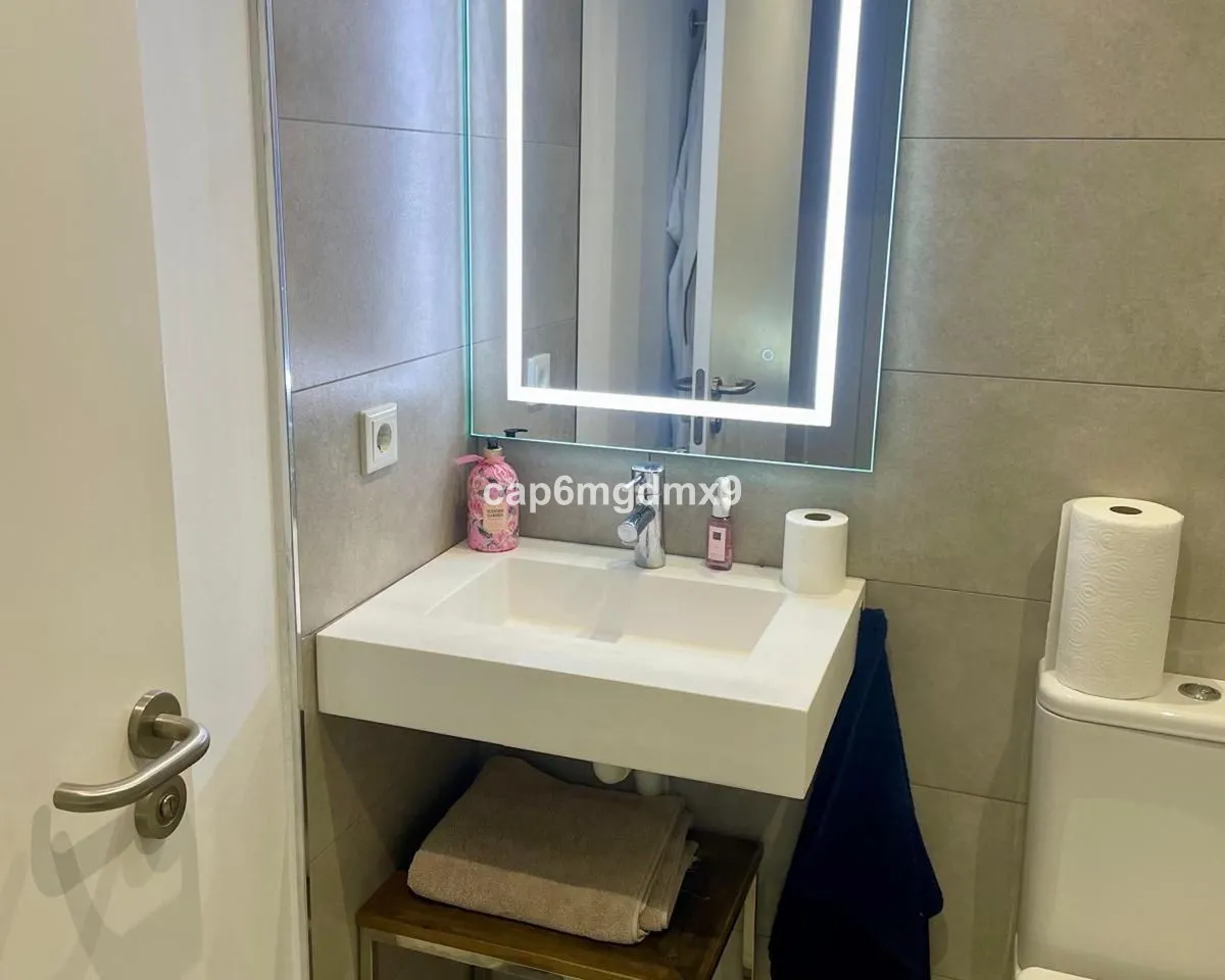 7dabfa35-5f88-402a-8645-fa89778f0963