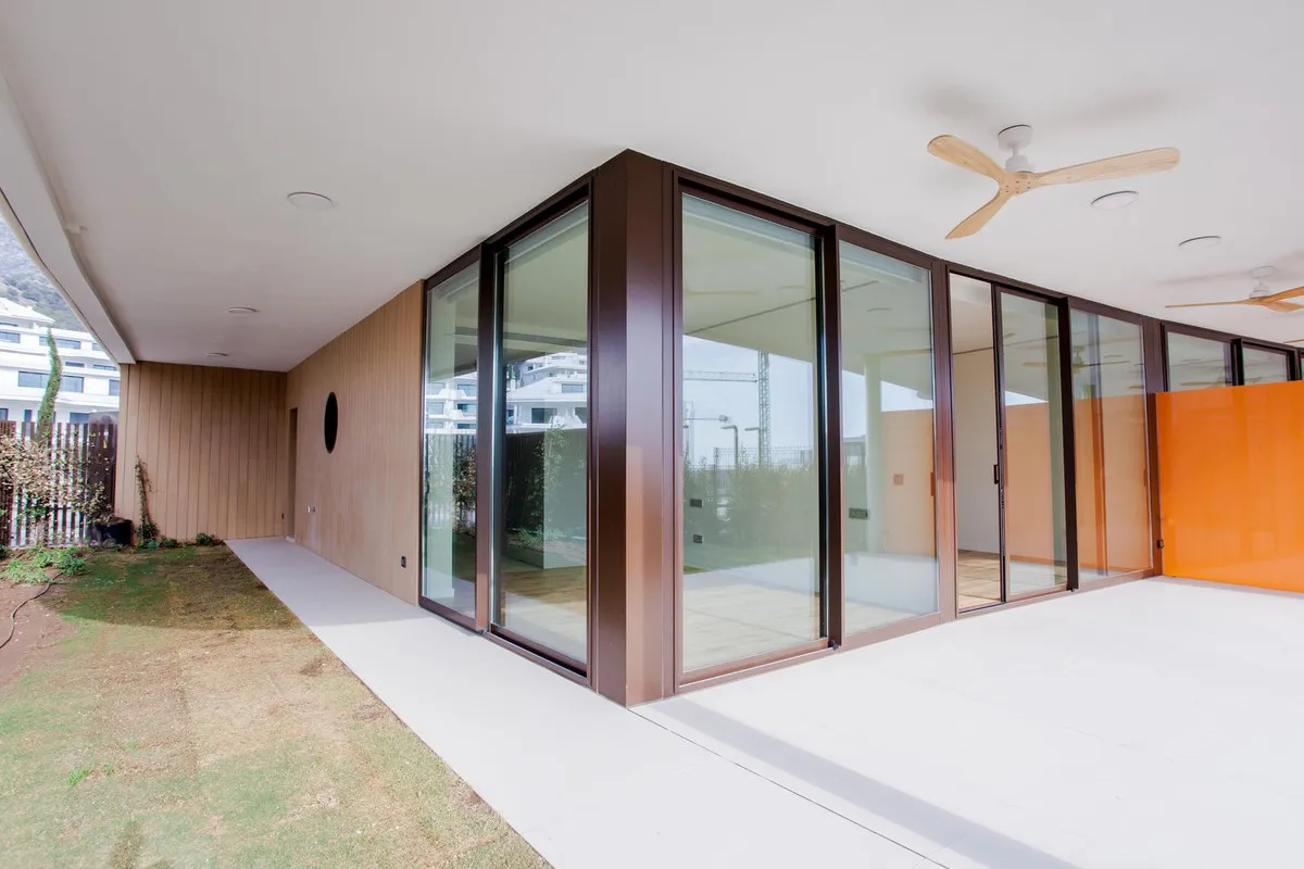 0008bba5-c58f-41e3-b98b-01a626a4648f