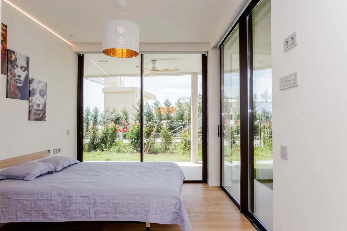 c55074b2-f522-4bec-b1d0-775c36b344ce