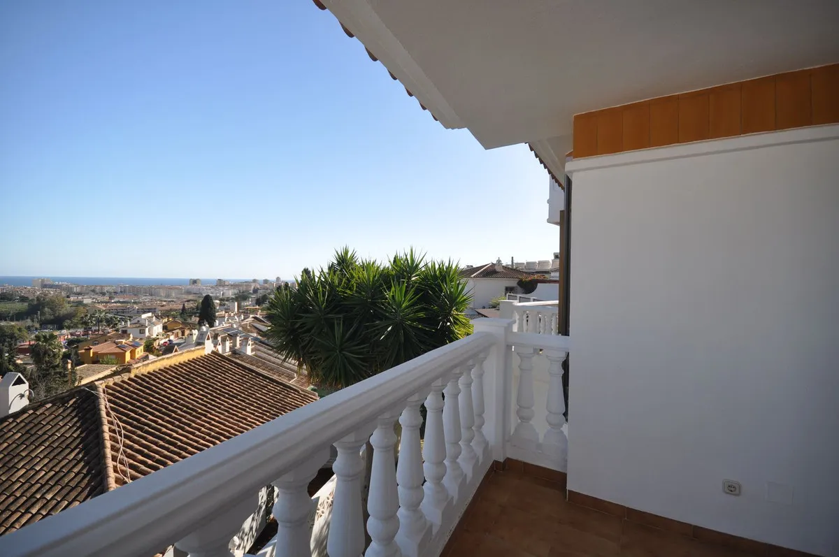 4652e876-e558-4533-bb36-ad7cf5375a87