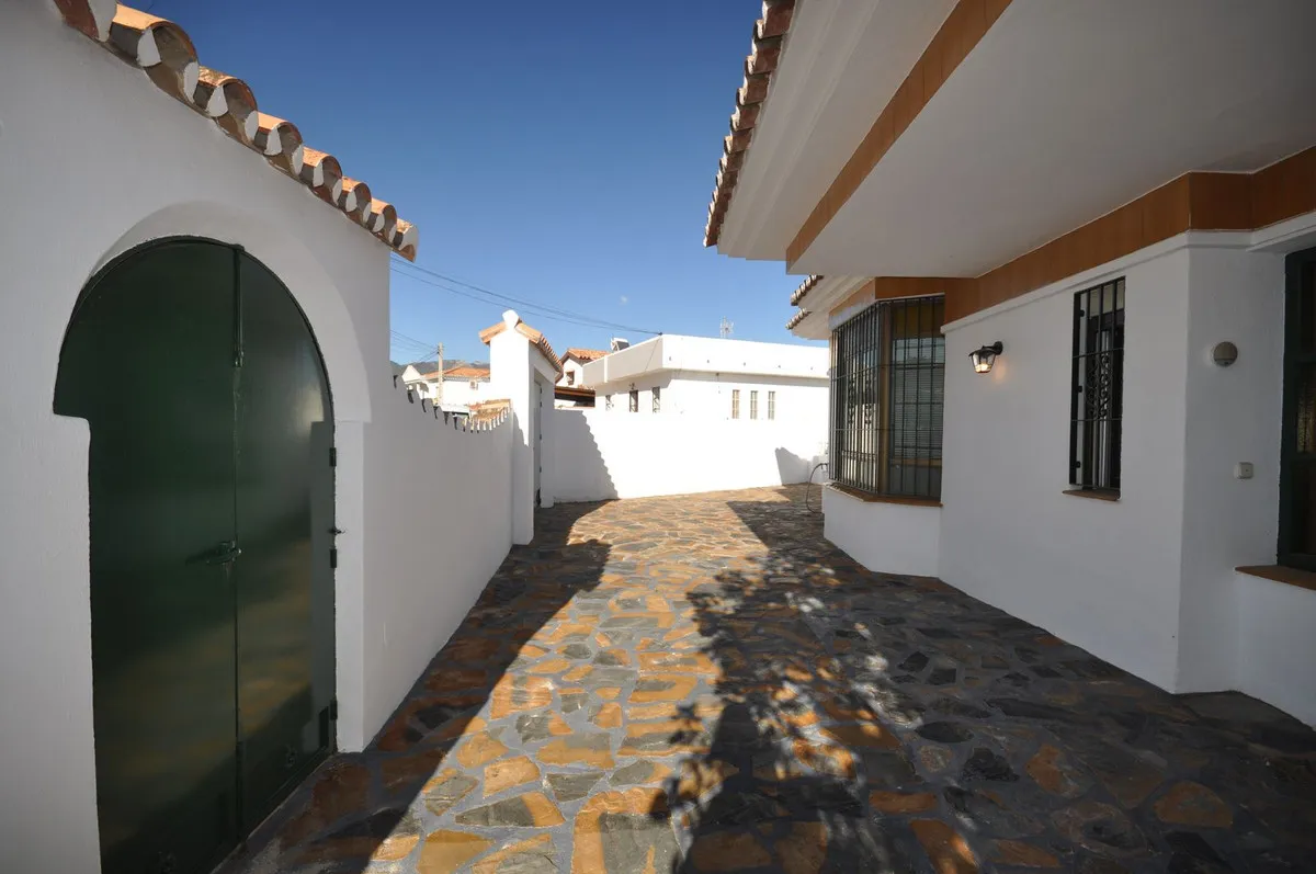 8c2b67d1-7827-4398-93dc-863773284e8c