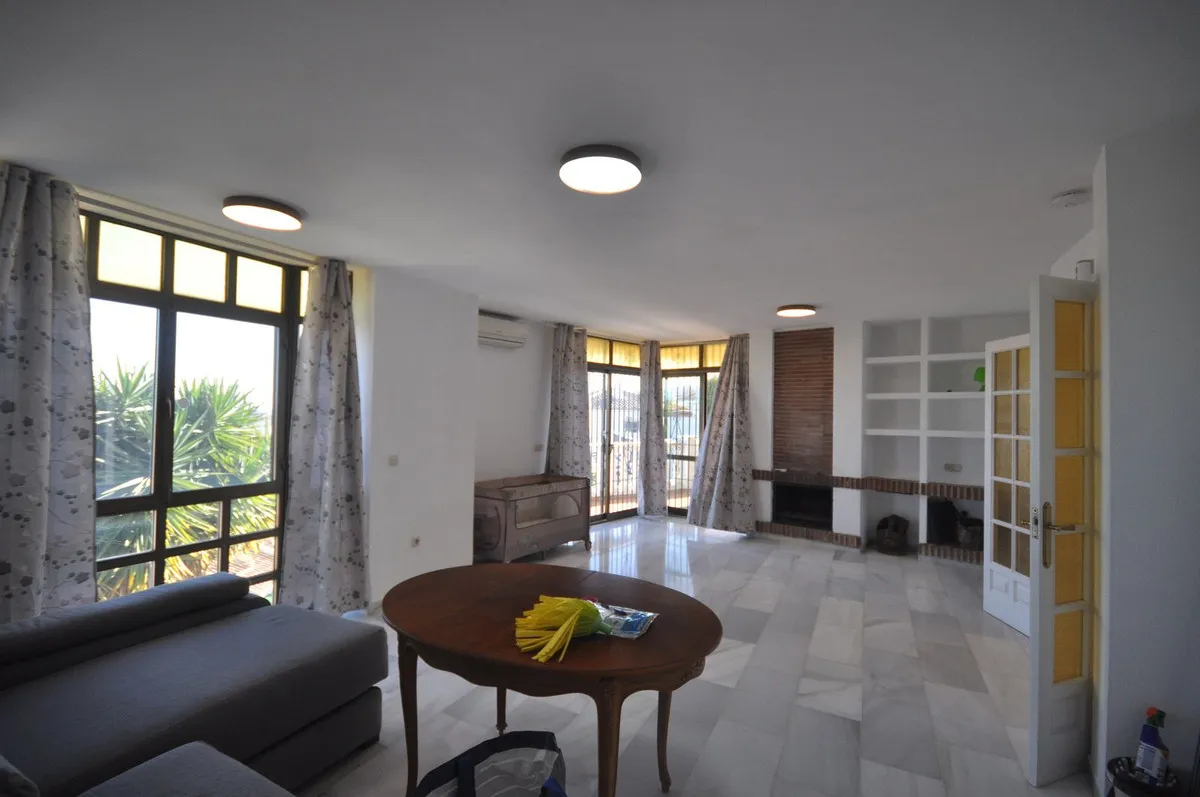 bc9c6ac8-f192-41aa-a7b5-12054b1d59e8