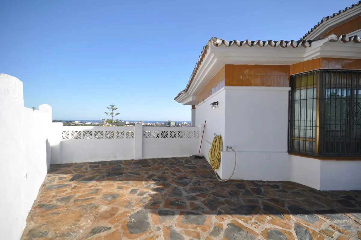 e09feb9c-5245-46d6-979e-09503b059589