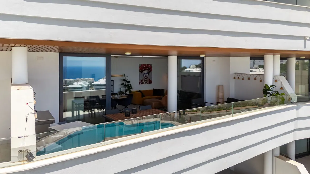 05271f99-925d-4a13-8a2e-e4de92a11e70