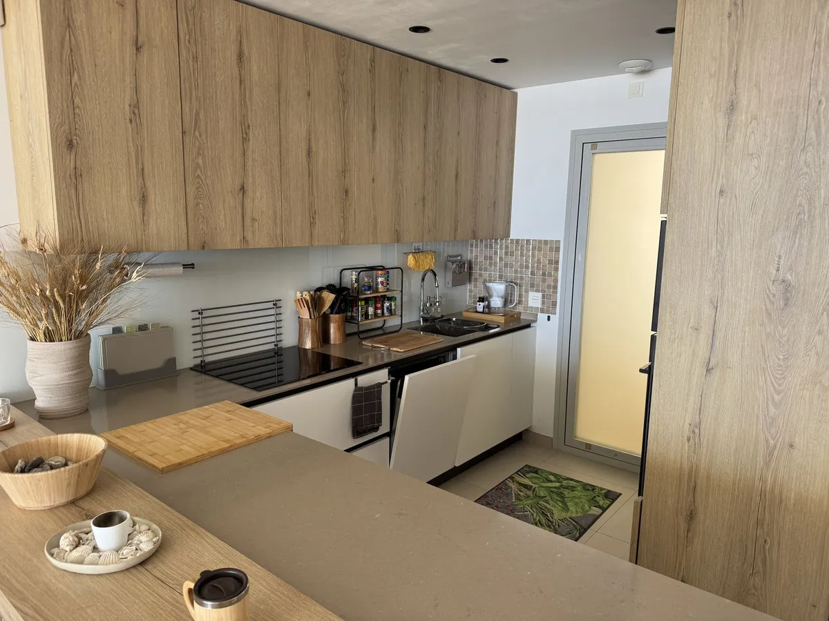 7a4a8b0d-6e27-409c-bf7c-edc035343489