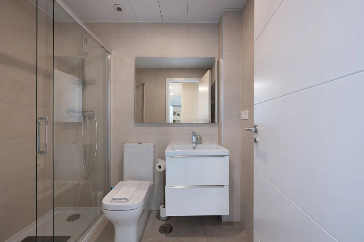 bfcb72ce-4ab6-4e63-af77-00fda475fce4