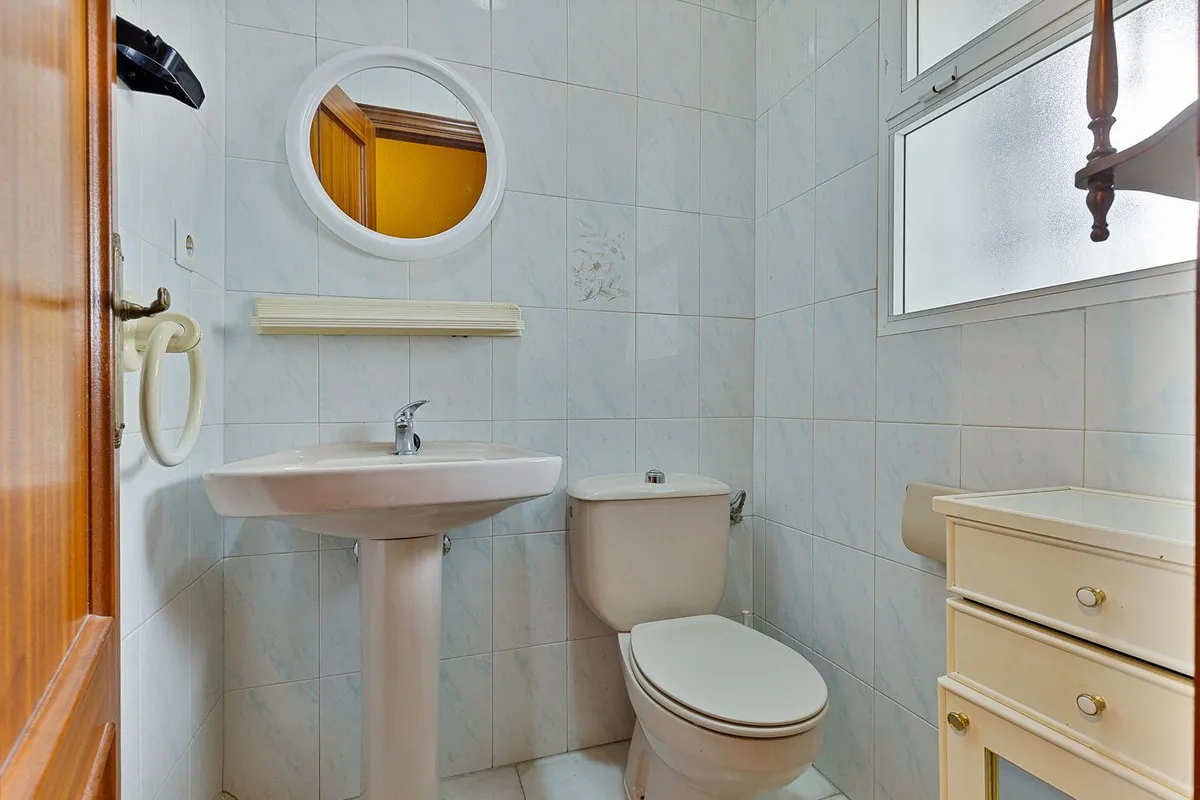 597bc988-41a1-4769-8670-72ed7dc6143c