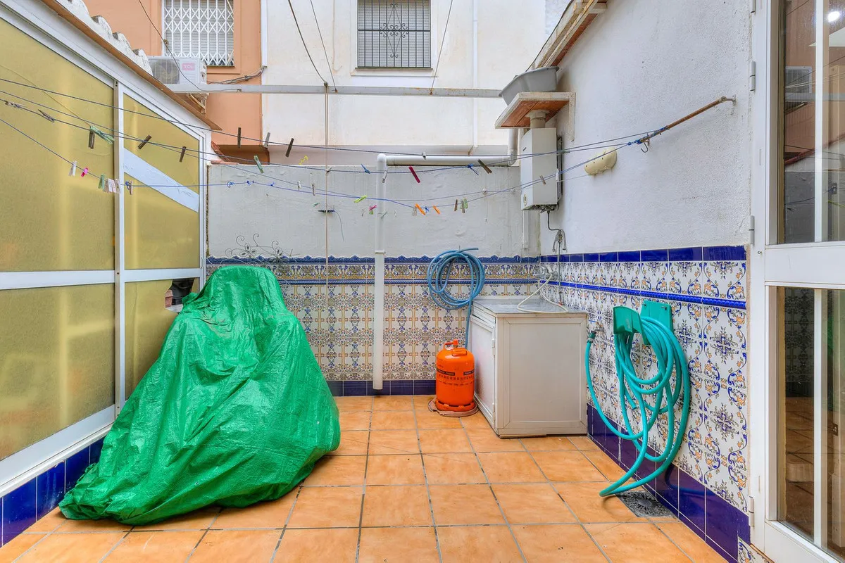 a997f954-6c12-410d-b346-e1f3b57c518d