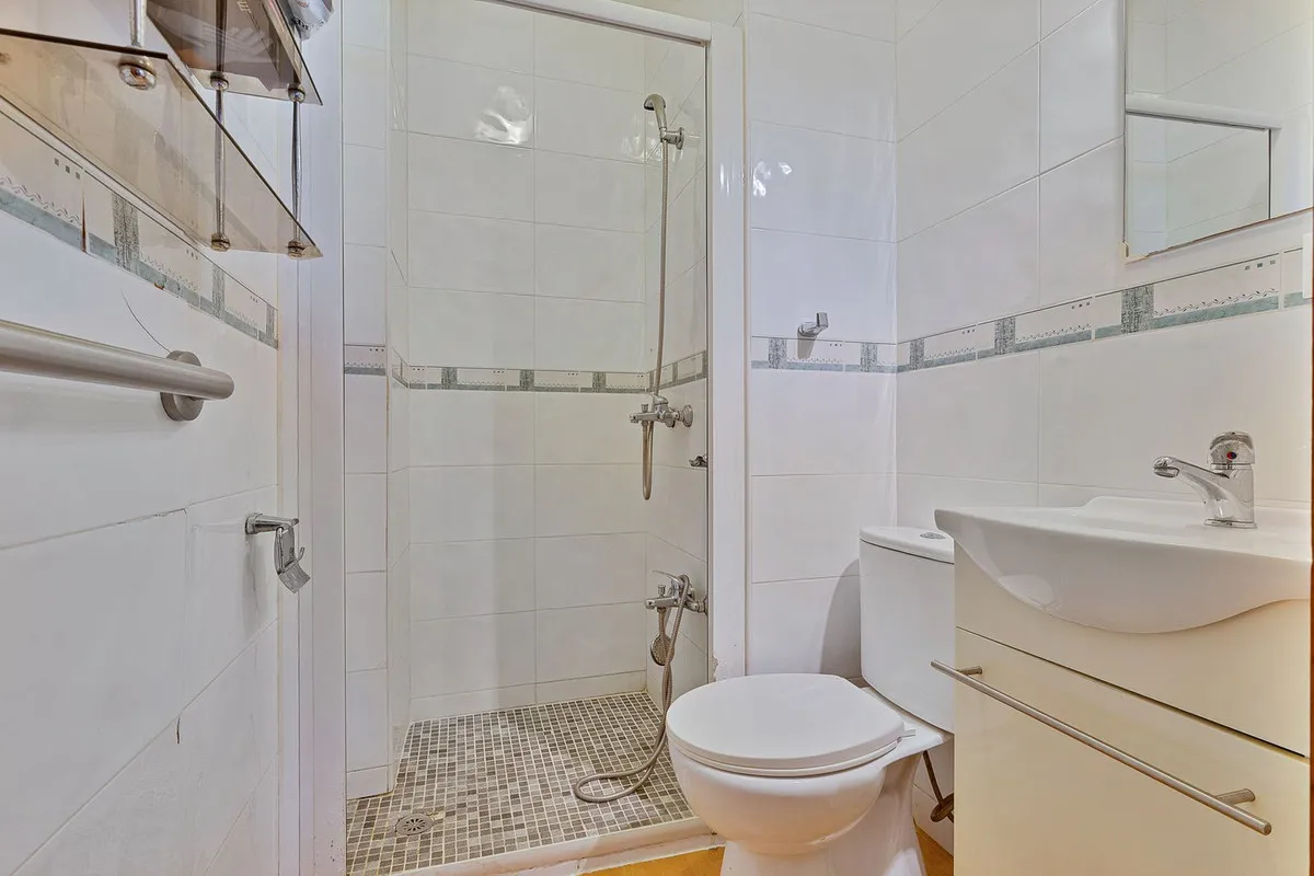 ed2f6d1e-f9f1-48c5-8829-9ca8d179f99c