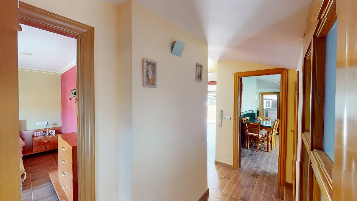 2b4b3a8d-70fa-4187-8308-3f8d603a1175