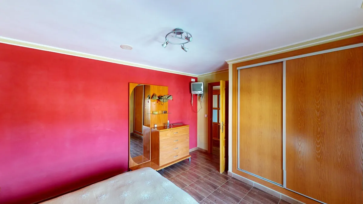 58698277-8471-422a-a553-98ea479fcf26