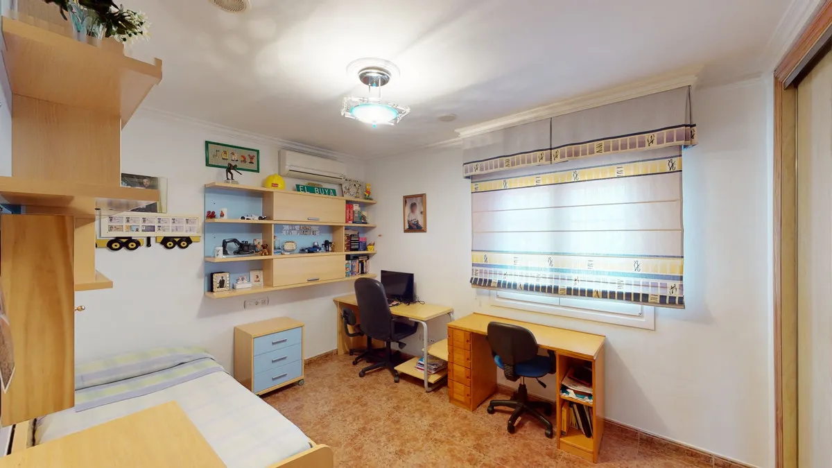 ea73375e-c67f-4c2b-b932-84d9baa5e9bc