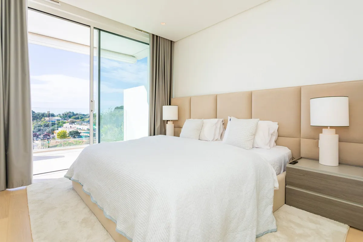 331f0f8e-a380-428c-b500-455904c473e0