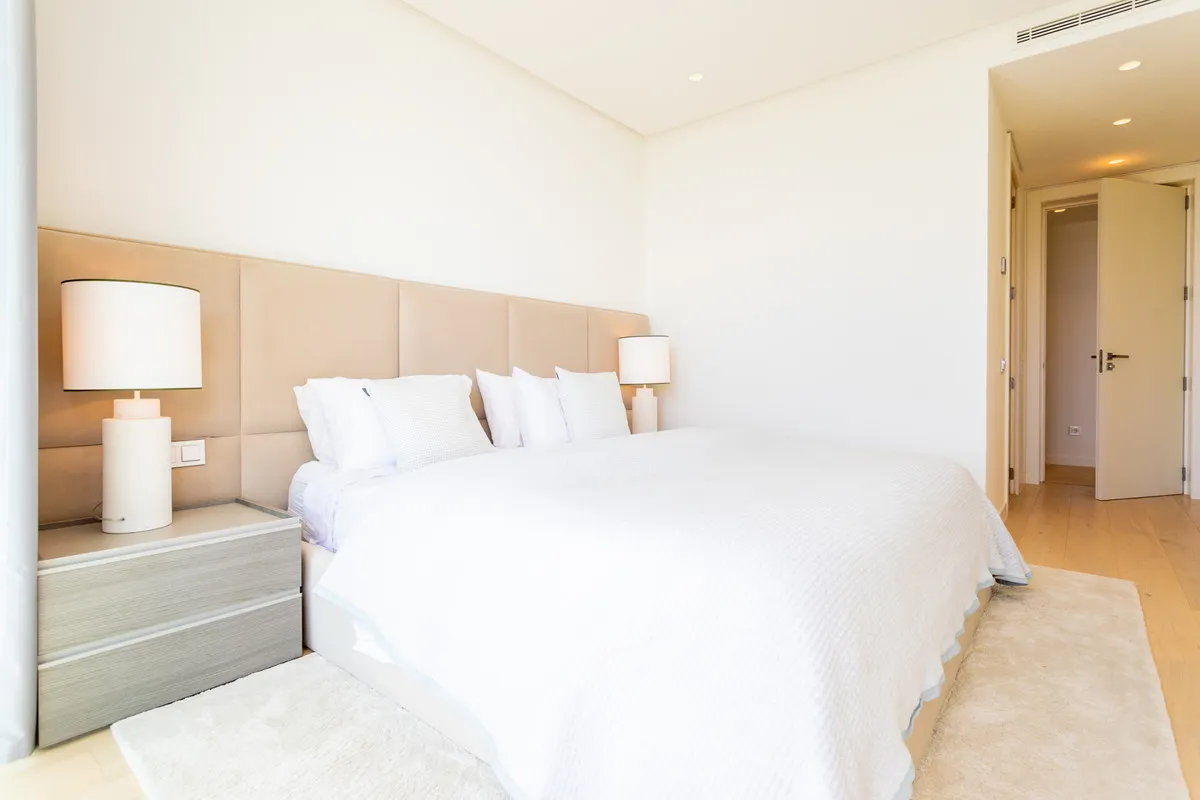 63b59186-b880-478e-b9cf-40ba4cdc2153