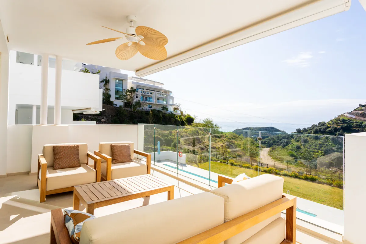 690f8072-bc05-4aa0-bf4e-be26fc284885