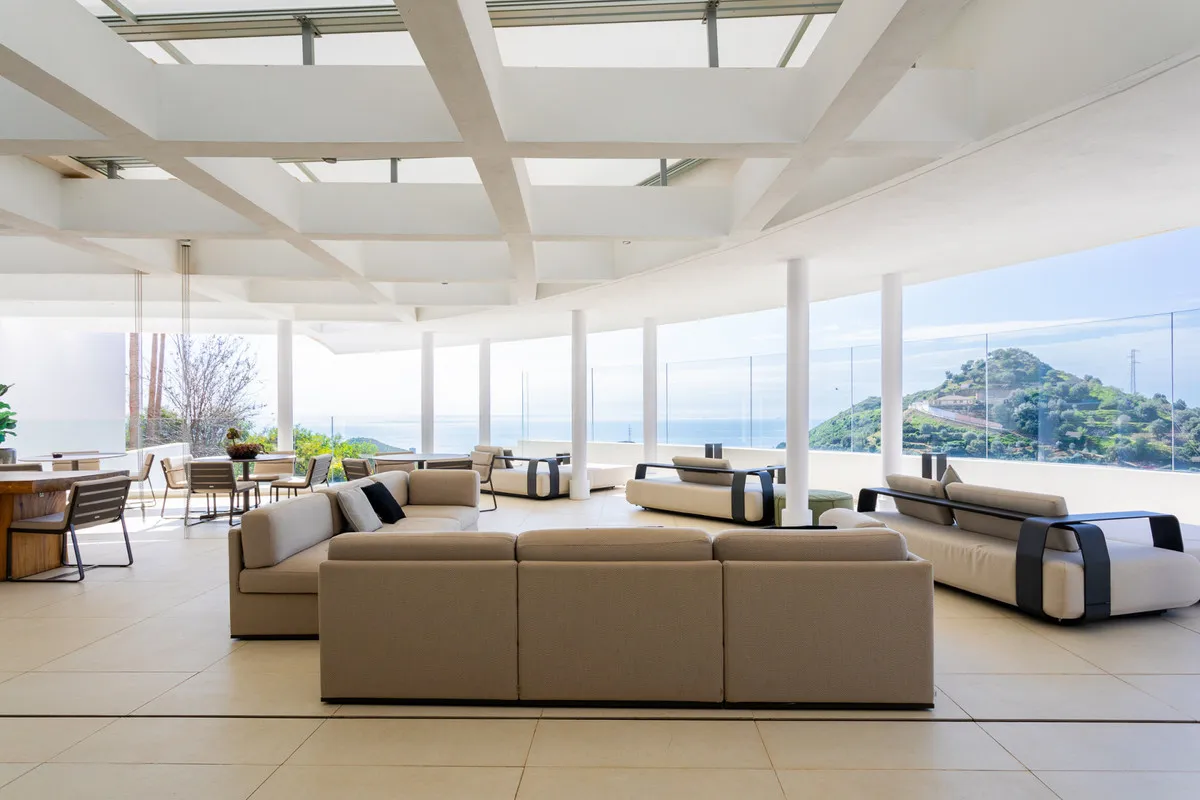 7079945b-b792-4c5d-ae17-103467a8a23a