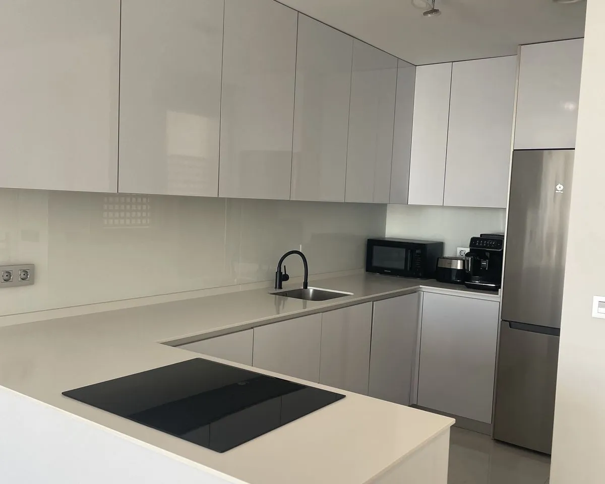 00b37b8d-5b3b-474e-9808-11e21aac2663