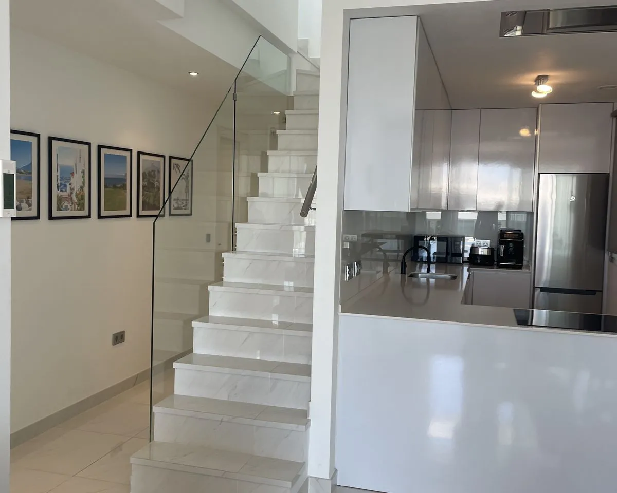 7f1fa774-1196-42ed-b86a-21721b0bb048