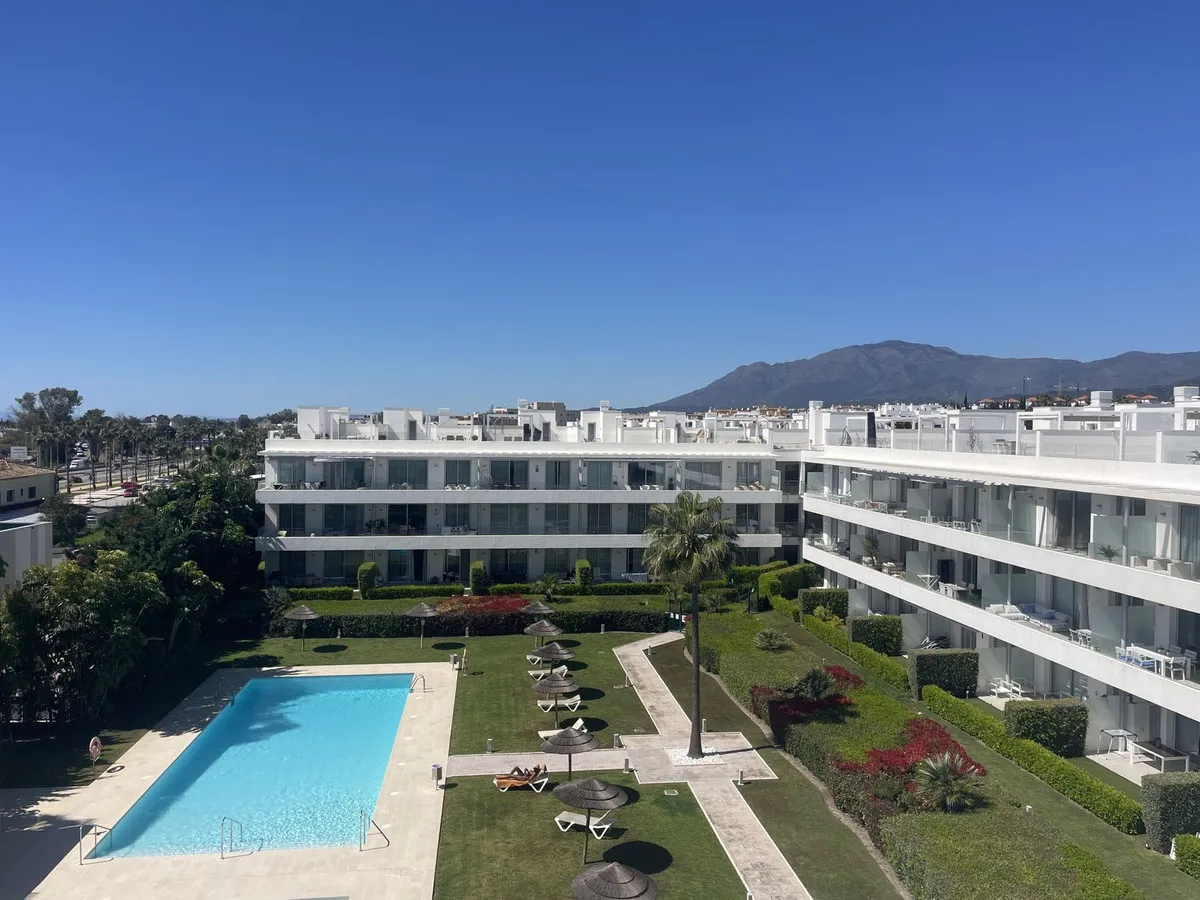 ca87aef1-6664-4f74-87d5-0cc7a27508c9