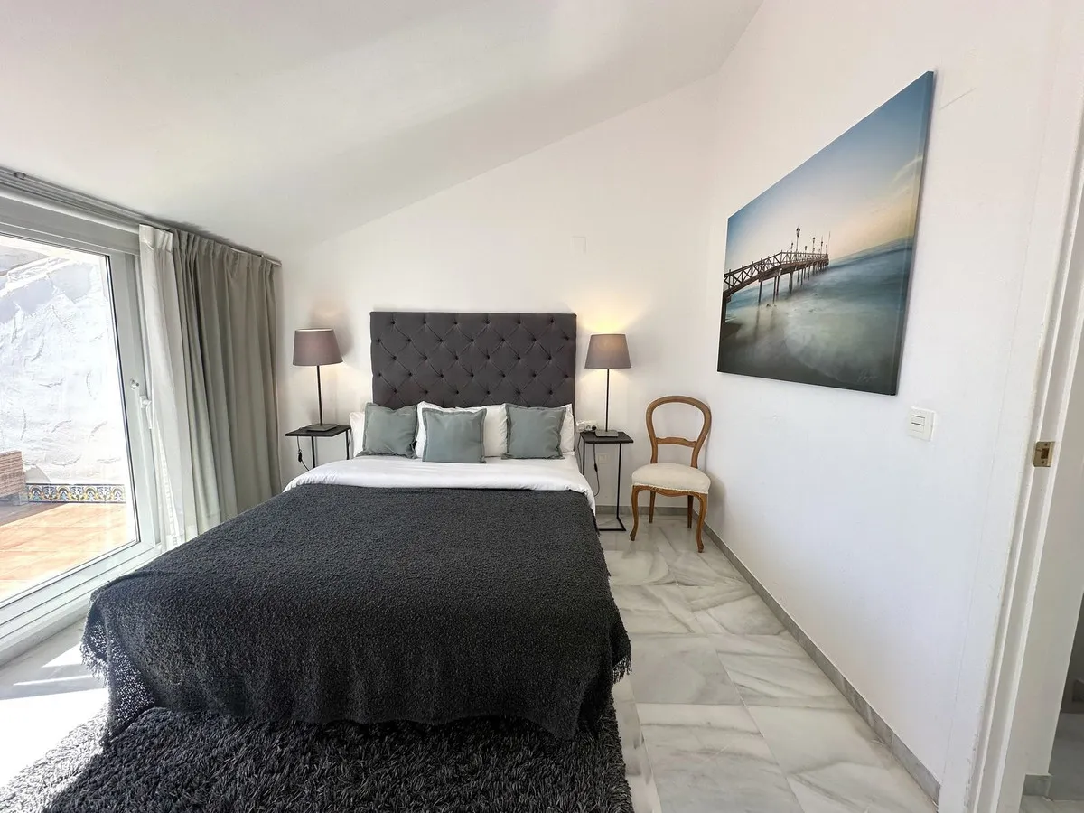 c3d4aa6e-80d1-4bcb-8283-83194bb19109