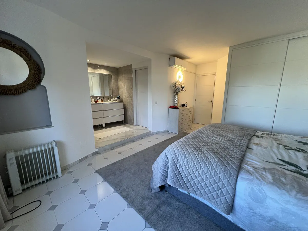 6036293f-c4f7-4c86-888e-6843e0406795