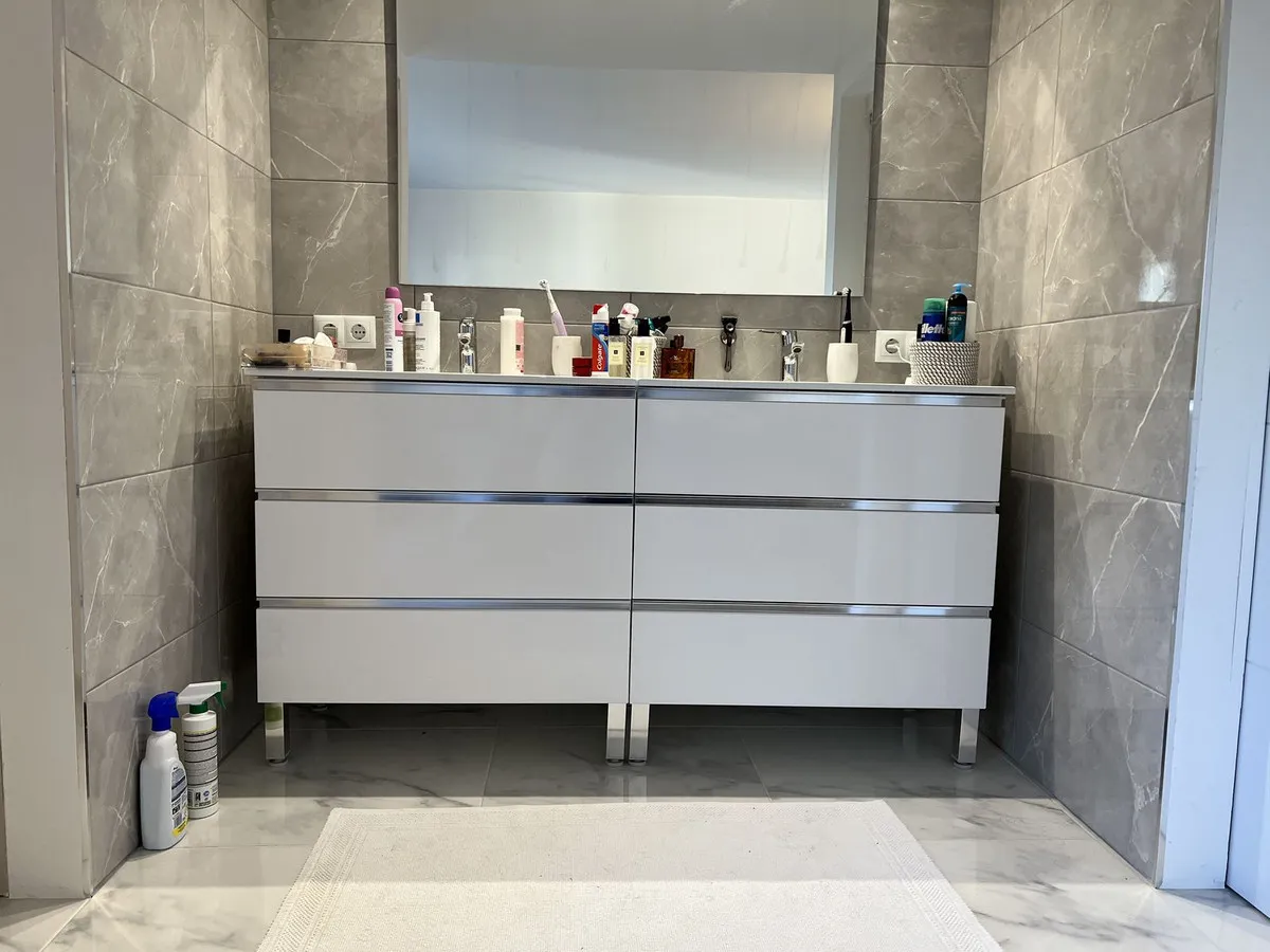 cbfca753-2193-47b7-92d6-b70ae1a357ca