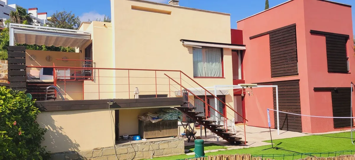 7b721c6d-18ad-44fb-8277-1b469a4e9412