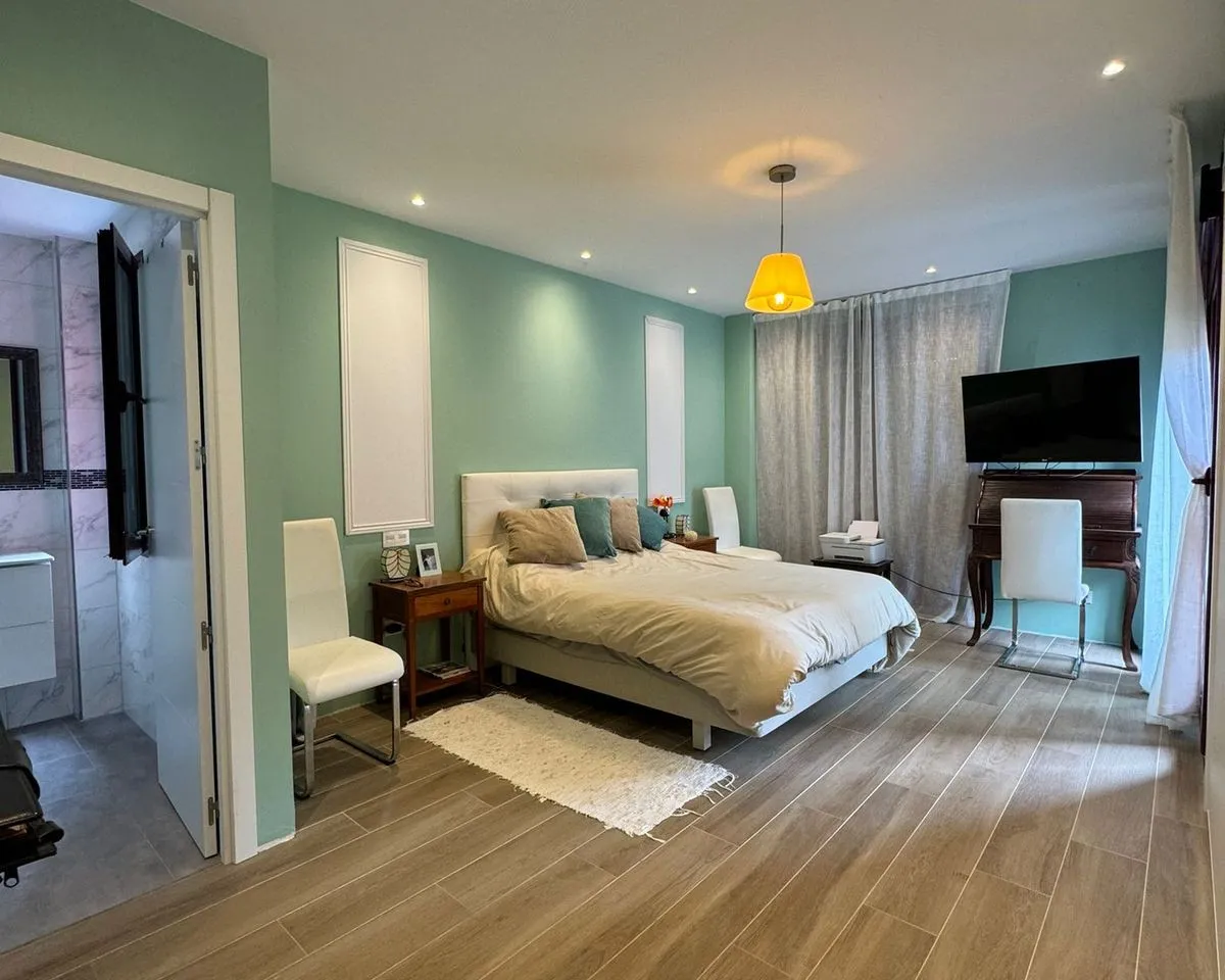 ce70dd11-536a-487d-97c9-c0931eb31b96