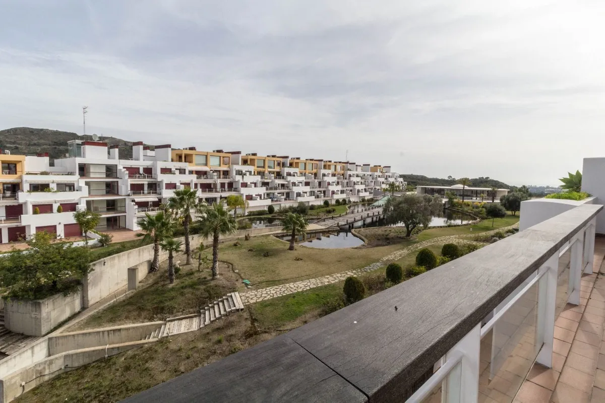 dc722171-b87e-4bab-a2f0-c12d66f9f8ed