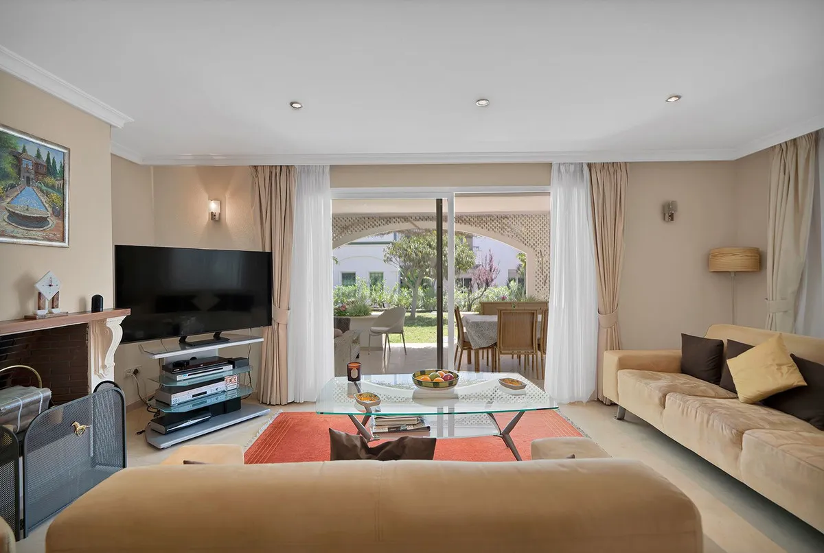 19855b12-5ee1-4059-aafb-e25d416dfcda