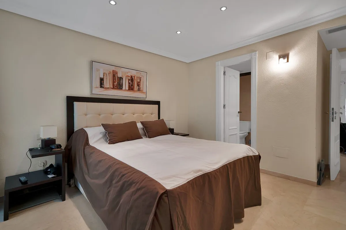 56c58b57-51f4-4178-8c62-21a596a5646f