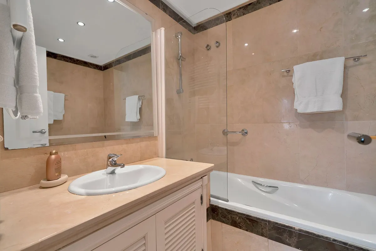 d50a8619-e728-4d2c-97c7-eca135790a1b