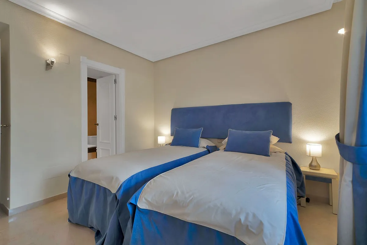 ec975cb8-f149-4694-b81d-dffeb1037a27