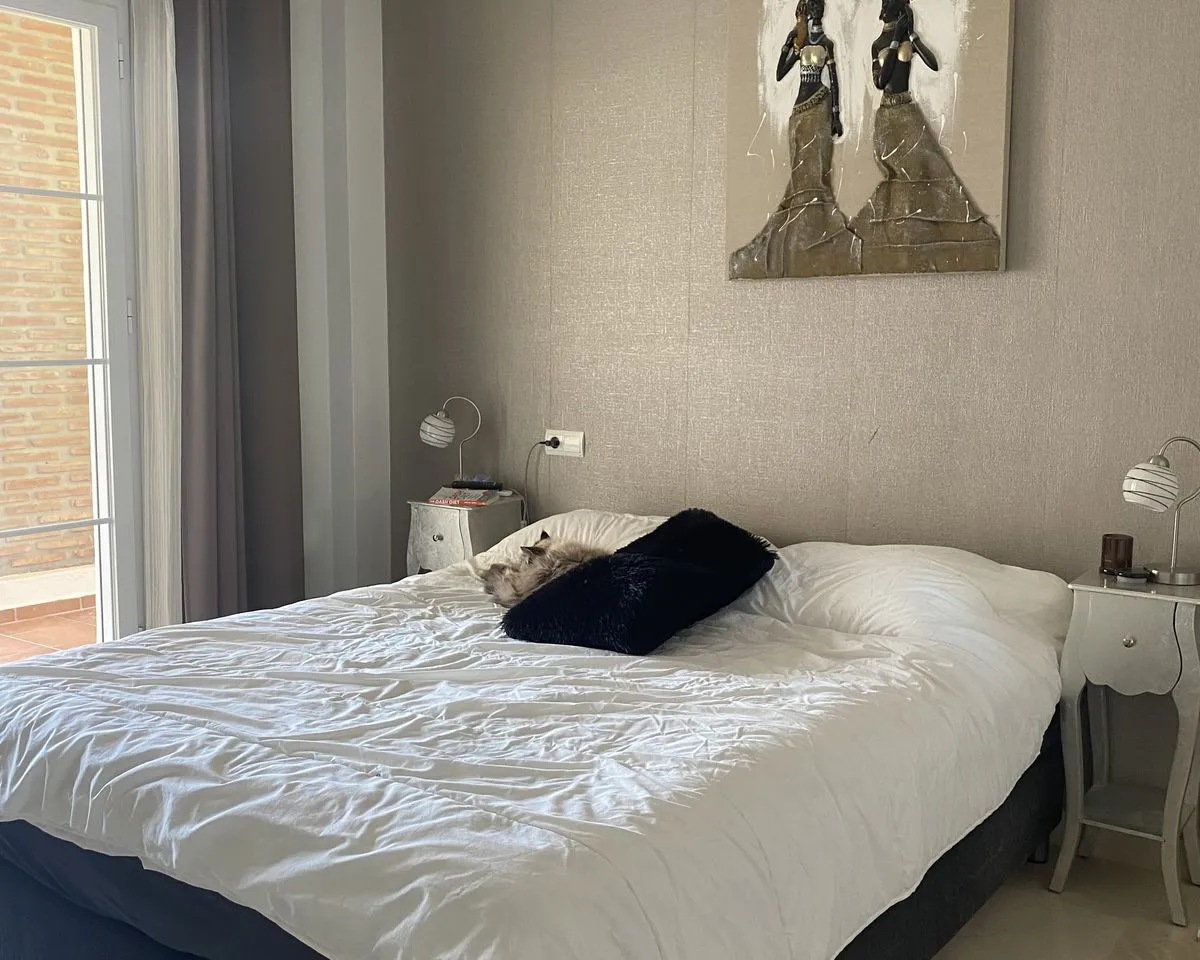 01495632-f975-4a5f-968b-c6ec95af9885