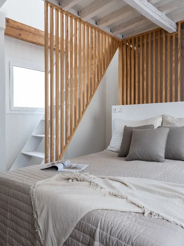 10bb9b22-2cd8-4f9c-a833-71beee46d92e