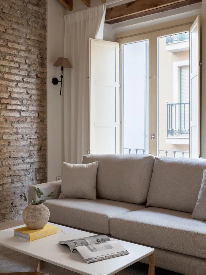 26db176b-4de8-4eed-b335-4fbc69845ee3