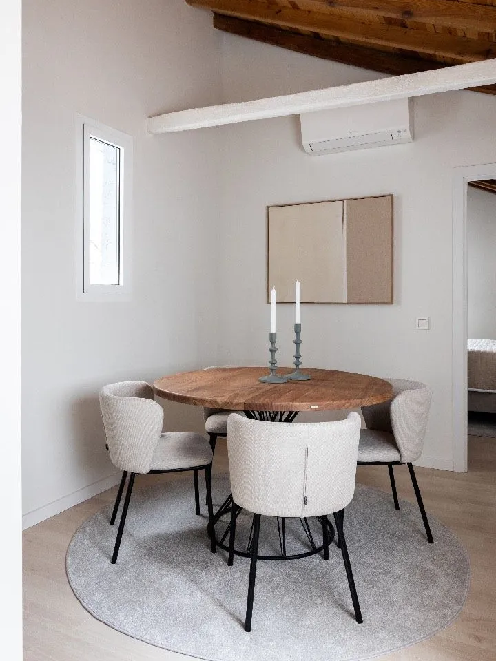 d4cbb42b-4544-40fb-be0a-9664fc34e783