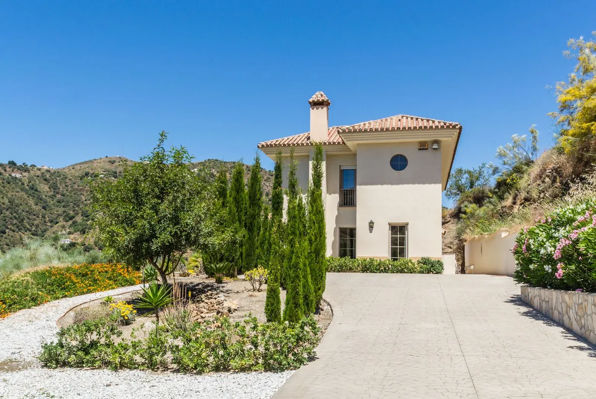 09e60d25-f27c-4471-8473-1e7f746930ee