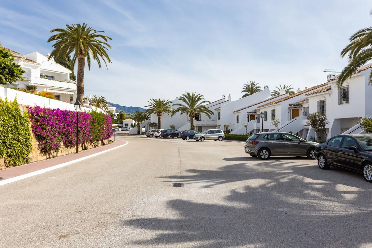 1c26d94e-1787-46c2-90b9-db100ee0707e