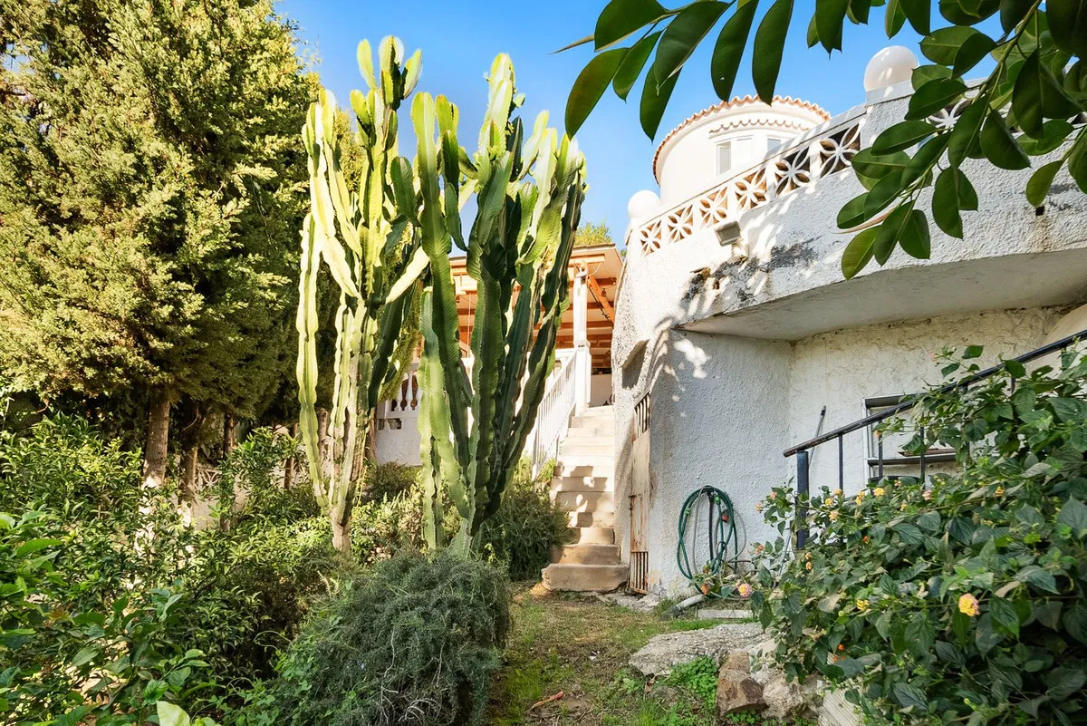 3059093b-f265-4f92-963b-f1c84f60df46