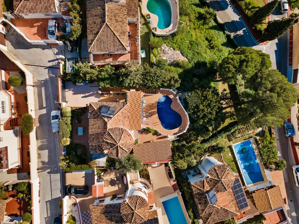 c51d25ce-18d3-46f0-b96b-bab45b42381f