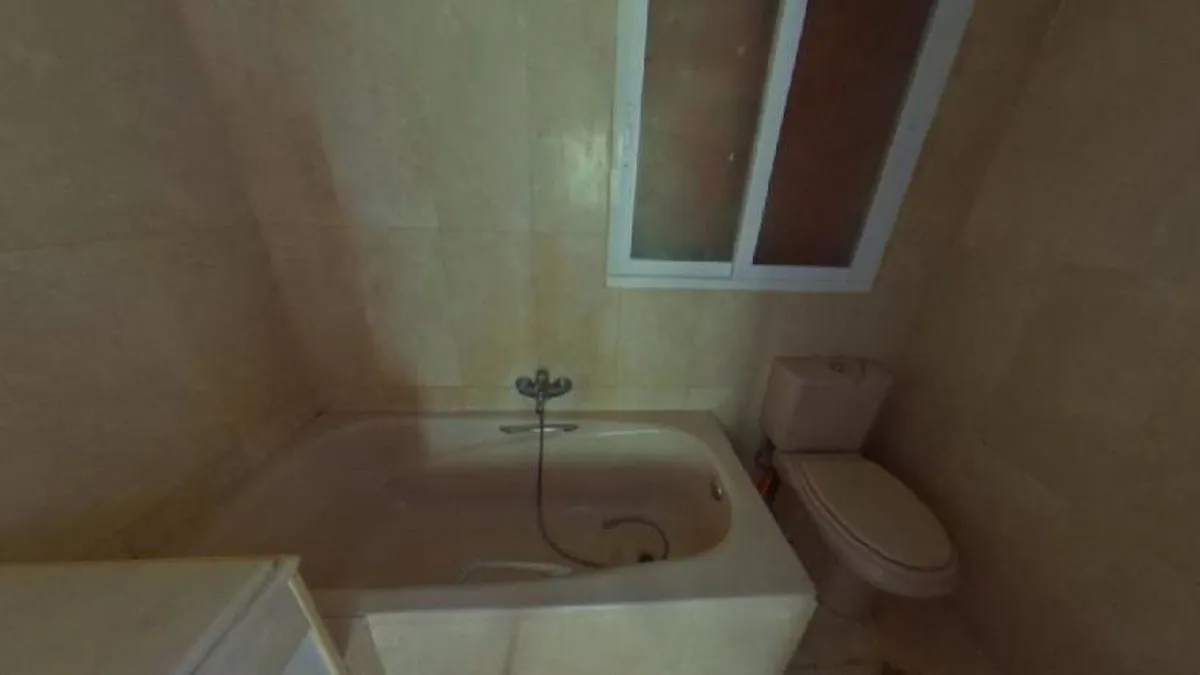 1e45b8b0-729b-4e6e-8142-a6f1b1002aa3