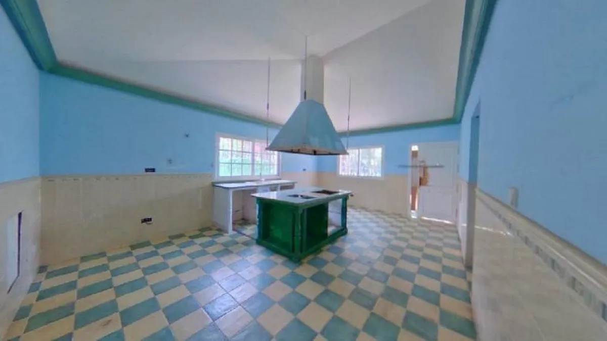 277458b2-8952-4fab-b6ee-a870c22f5c92