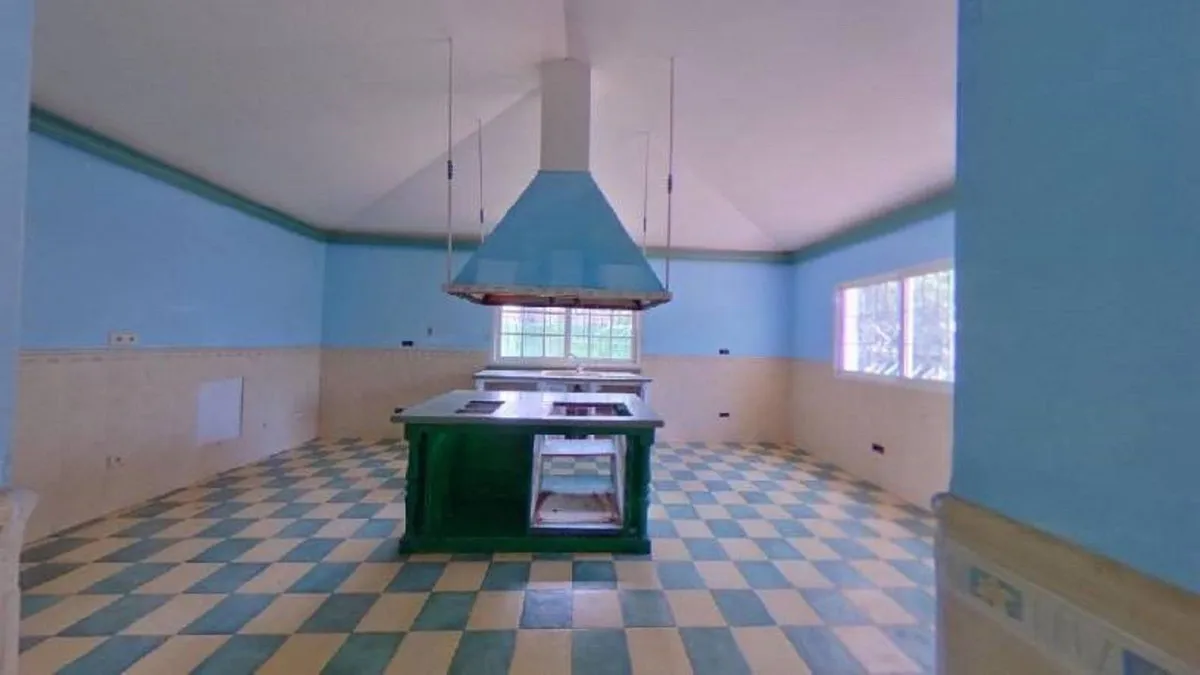 b799828c-92bf-4b4b-984b-9a714ea82f22