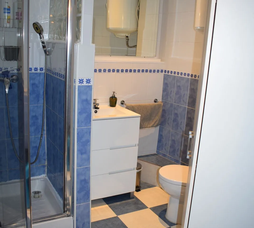 09ed9718-d36f-4aaa-a493-f3a3536af56e