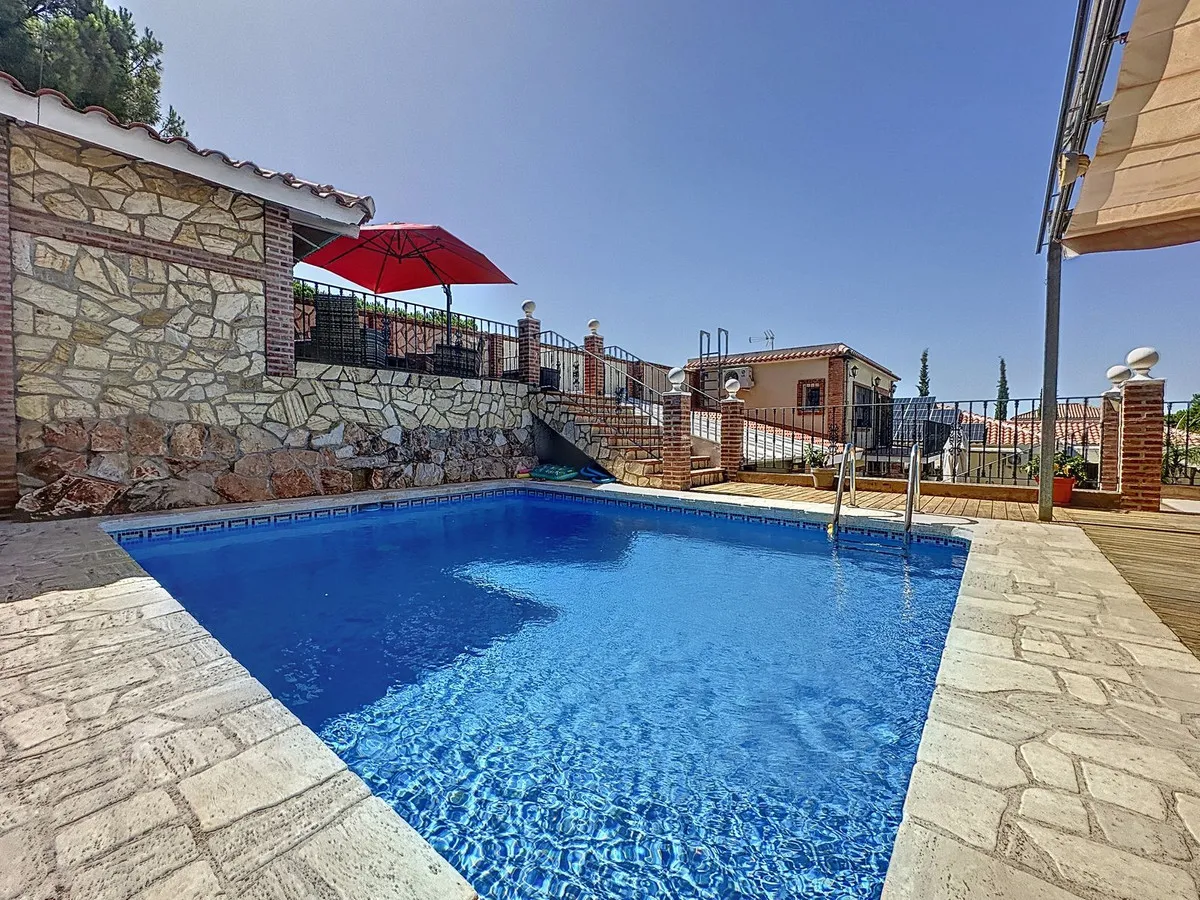 026cfdcb-17ab-4b33-8371-85f8895a423f